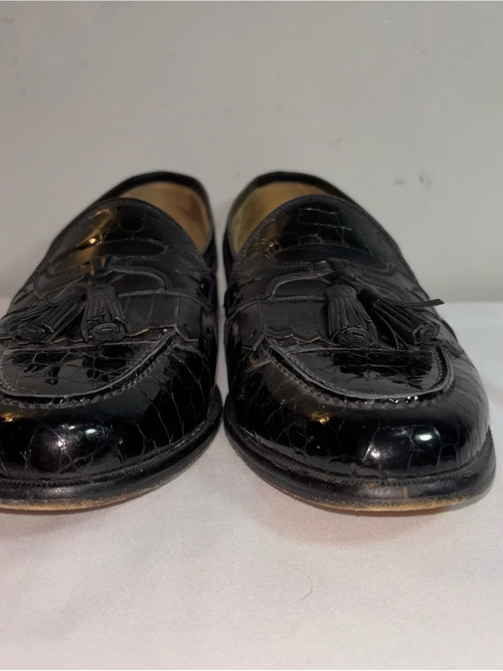 Johnston & Murphy Black Croc-Embossed Tassel Loafers.   10.5M. 7/6